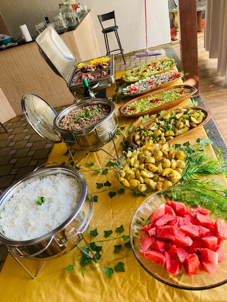 Buffet Strogonoff